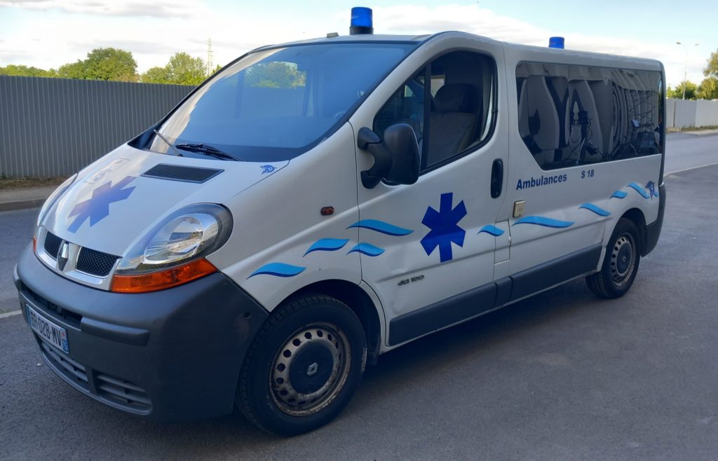 renault trafic ambulance