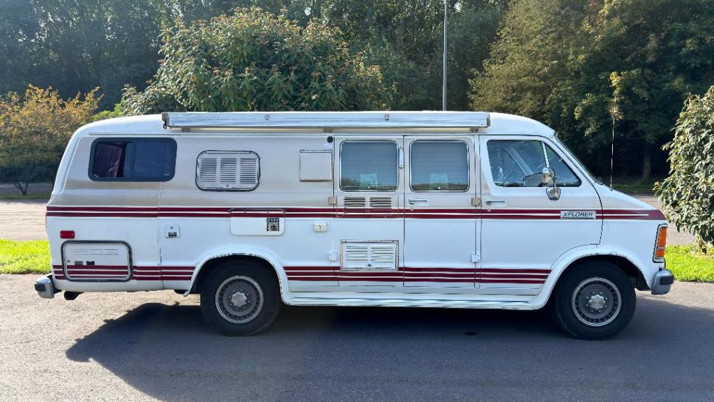 DODGE RAM XPLORER CAMPER