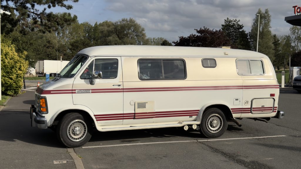 DODGE RAM XPLORER CAMPER